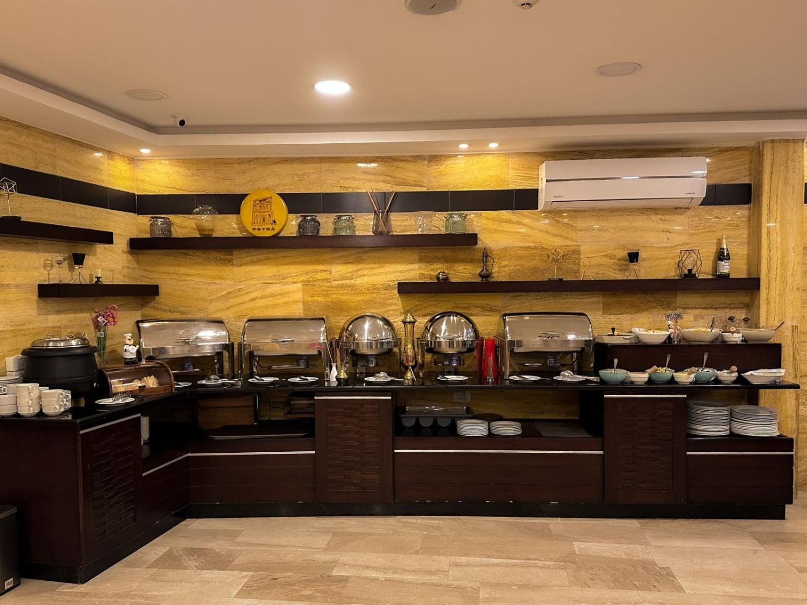 Petra Corner Hotel 外观 照片