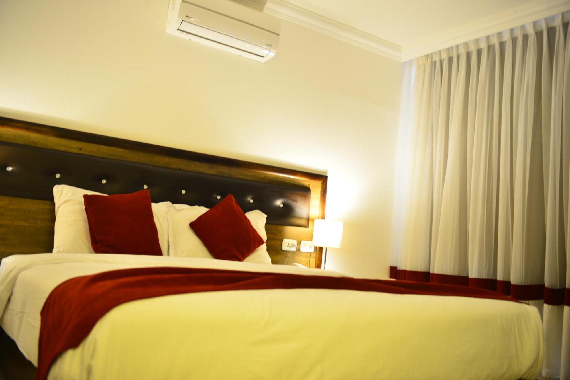 Petra Corner Hotel 外观 照片